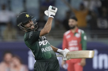 Pakistan begin Asia Cup with 93-run win over Oman