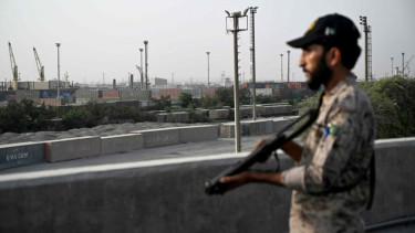 Twelve soldiers killed in Pakistani Taliban attack