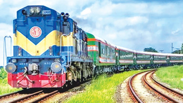 Over 100 passengers narrowly escaped potential train accident in Sundarganj