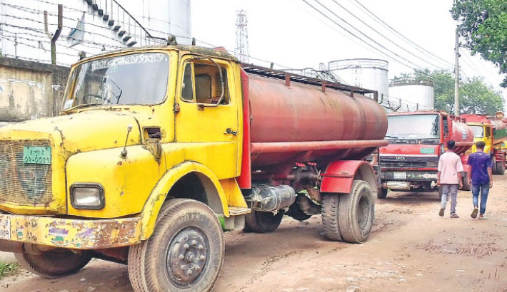 Fuel deficit sparks concern over Boro harvest in Rangpur region