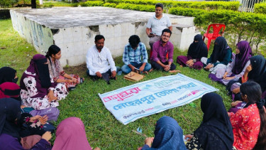 Bashundhara Shuvosangho hosts reading circle at Meherpur Government College
