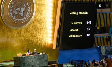 142 nations back UN resolution calling for Palestinian statehood