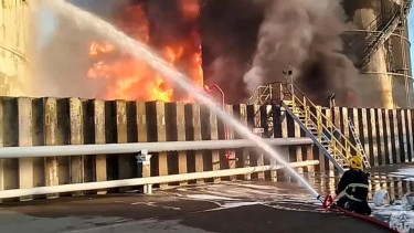 Ukrainian drones strike one of Russian top oil refineries