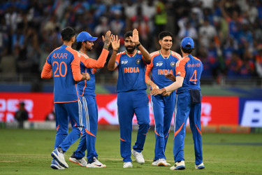 Pakistan crawl to 127/9 as India’s spinners dominate