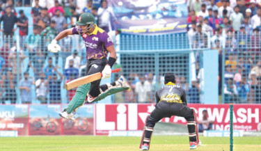 Rain-hit opening day sees Metro edge Rajshahi in curtailed clash