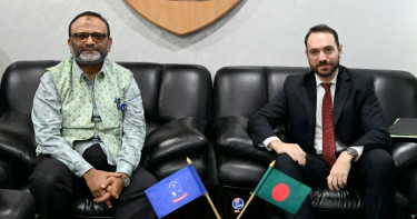 Italian diplomat calls on DU VC