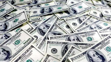 BB buys $353m through dollar auction from 26 banks