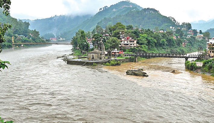 20 dead as heavy rain batters Indian states