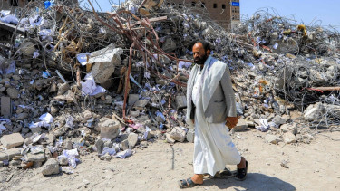 Israel strikes rebel-held Yemeni port after evacuation warnings