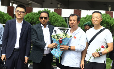 Chinese University Women’s Team arrives for friendly football match