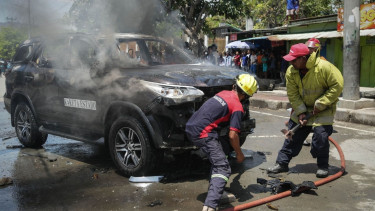 Plan to buy SUVs for MPs: East Timor police clash with protesters