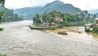 20 dead as heavy rain batters Indian states