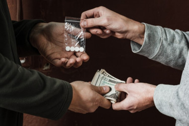 International drug rackets using students to expand trade