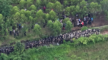 Cambodian PM accuses Thai forces of evicting civilians on border