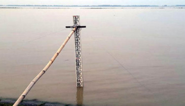 Rain-fed Jamuna threatens fresh floods in Sirajganj