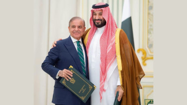 Saudi pact puts Pakistan's nuclear umbrella into Middle East security picture