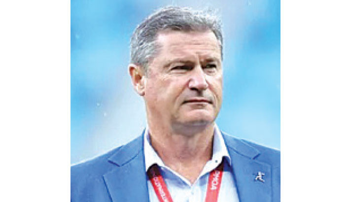 Taufel to work remotely, set for BPL return in December