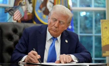 Trump raises fee for high-tech visa to $100,000