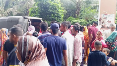 2 siblings stabbed dead in Chuadanga