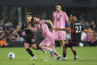 Messi scores brace to lead Inter Miami to 3-2 victory over DC United