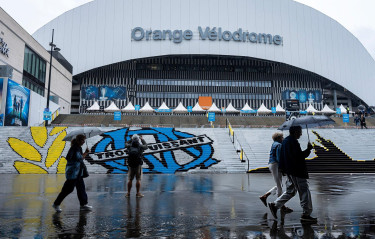 Storms force postponement of Marseille v PSG game