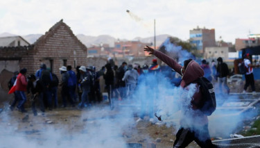 Peru marks second day of violent anti-government protests