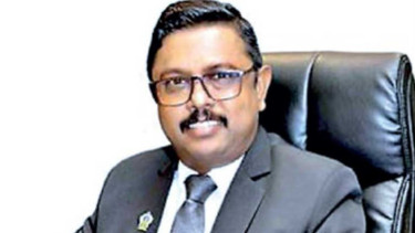 Sri Lanka jails immigration chief for two years