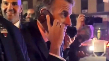 French president jokes, phones Trump after roadblock