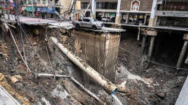 Massive sinkhole in Bangkok street forces evacuations