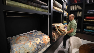 Iran's carpet industry unravelling under sanctions