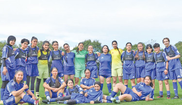 AFGHANISTAN WOMEN’S TEAM OF REFUGEES TO PLAY FIRST GAMES
