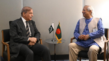 CA Yunus holds talk with Pakistan PM Shehbaz Sharif