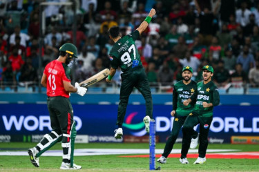 Pakistan down Bangladesh to set up Asia Cup final with India