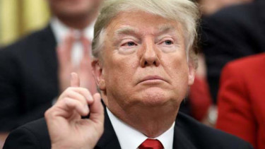 Trump warns of shutdown as White House threatens mass firings