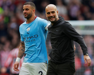 Walker an all-time great, says Guardiola ahead of Man City return