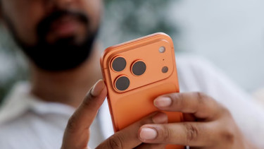 Man buys iPhone 17 in UAE— finds stones inside the box