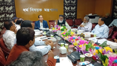 Bangladesh to announce govt-backed Hajj packages Sunday; costs likely to fall