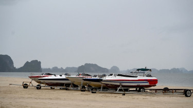 Vietnam to evacuate 250,000 from coast ahead of Typhoon Bualoi