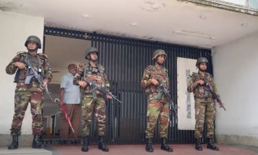 Joint forces raid ex-MP Haji Salim’s home in Azimpur