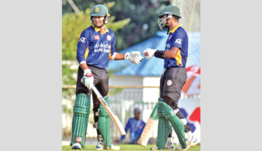 Dhaka go top, Khulna break duck
