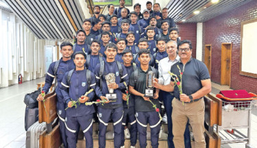 U-17 SAFF Championship runners-up Bangladesh team greeted at the Hazrat Shahjalal International Airport after returning home on Sunday. —BFF Photo