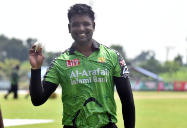 Alauddin’s five-for powers Rangpur past Barishal