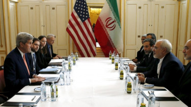 US deports 100 Iranians after deal with Tehran, NYT says