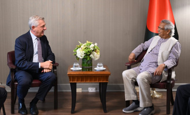 Prof Yunus, UNHCR chief push for justice, new resources for Rohingyas