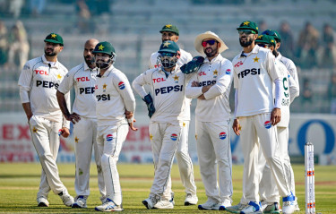 Pakistan name spin-heavy squad for home South Africa Tests