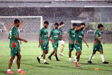 Rain disrupts first day of training as 6 Mohammedan players join camp