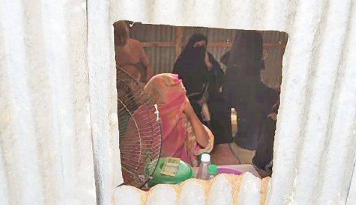 Exploiting people’s ignorance and ill health, a group in Nayapara village of Kalai upazila, Joypurhat, offers so-called “treatment through jinn” under the guise of religion. A local woman, Zahera Bibi, who identifies herself as “Banesha Pori,” has reportedly been engaged in such practices in the name of medical treatment for nearly a decade. 

– Saud Abdullah