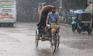 Heavy rains lash Dhaka, likely to continue until afternoon
