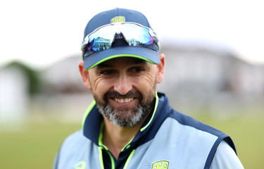 Australia's Lyon tells England that no spinner would be Ashes erro
