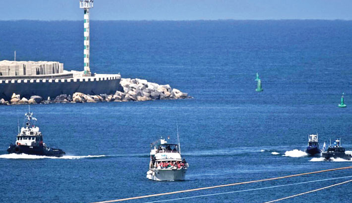 Israel intercepts last boat from Gaza flotilla
